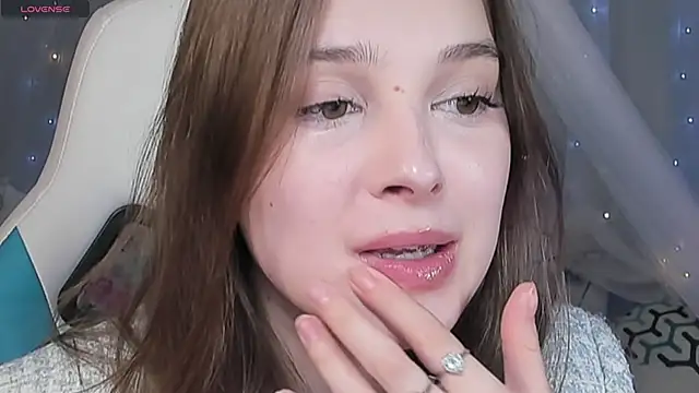 Snapshot of kaisajenner chatting on 03/15/26, 04:24 kaisajenner online show from 03/15/26, 04:24