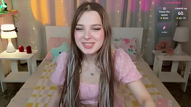 Snapshot of kaisajenner chatting on 06/15/26, 03:14 kaisajenner online show from 06/15/26, 03:14