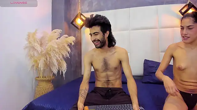 Arah issaa online show from 10/28/25, 10:45