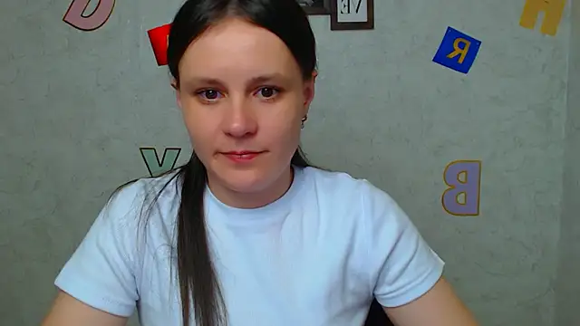 ValeriaHeart  online show from 03/17/25, 01:18