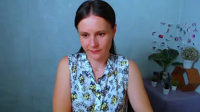 Snapshot of ValeriaHeart_ chatting on 06/21/26, 04:09 ValeriaHeart online show from 06/21/26, 04:09