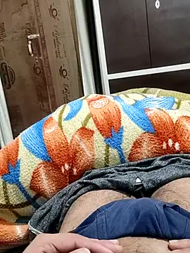 Snapshot of Hot_funky_boy chatting on 02/10/25, 04:14 Hot funky boy online show from 02/10/25, 04:14