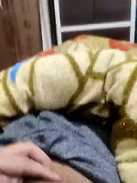 Snapshot of Hot_funky_boy chatting on 02/11/25, 04:35 Hot funky boy online show from 02/11/25, 04:35