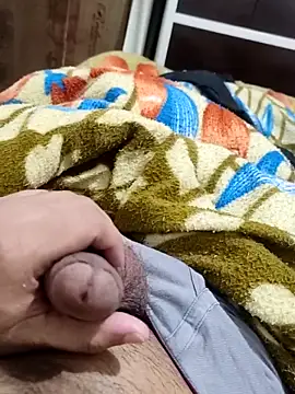 Snapshot of Hot_funky_boy chatting on 02/14/25, 09:10 Hot funky boy online show from 02/14/25, 09:10