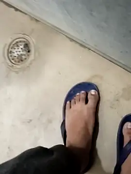 Snapshot of Hot_funky_boy chatting on 11/23/25, 04:01 Hot funky boy online show from 11/23/25, 04:01