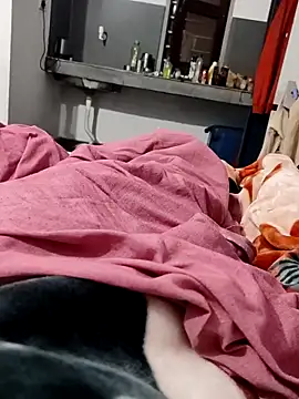 Snapshot of Hot_funky_boy chatting on 12/20/25, 02:35 Hot funky boy online show from 12/20/25, 02:35