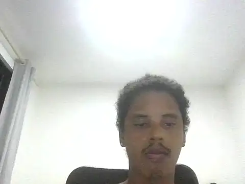 Snapshot of ONegodoce25 chatting on 04/25/26, 08:28 ONegodoce25 online show from 04/25/26, 08:28