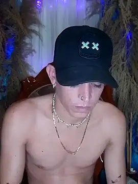 Snapshot of duquehotvoy chatting on 02/05/25, 06:48 duquehotvoy online show from 02/05/25, 06:48