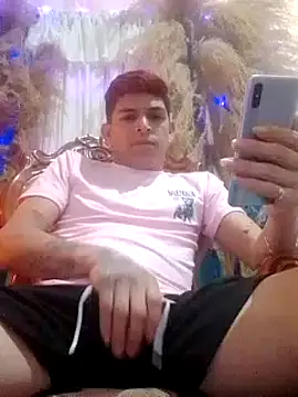 Snapshot of duquehotvoy chatting on 02/08/25, 11:02 duquehotvoy online show from 02/08/25, 11:02