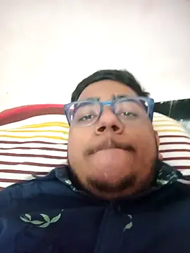 Snapshot of fuck_duck chatting on 03/17/25, 03:29 fuck duck online show from 03/17/25, 03:29