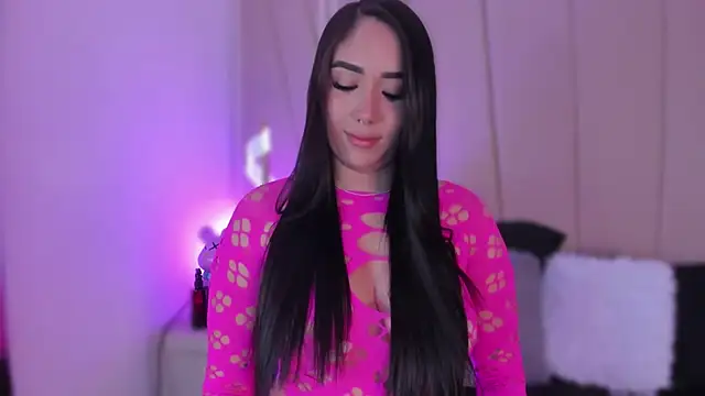 Snapshot of Nikki_vega chatting on 02/14/25, 07:59 Nikki vega online show from 02/14/25, 07:59