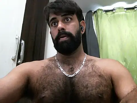 Snapshot of indianhairybull chatting on 02/16/25, 11:16 indianhairybull online show from 02/16/25, 11:16