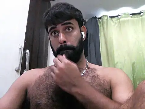 Snapshot of indianhairybull chatting on 09/10/25, 04:56 indianhairybull online show from 09/10/25, 04:56
