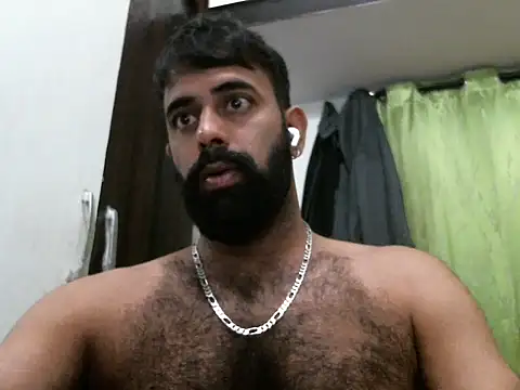 Snapshot of indianhairybull chatting on 10/30/25, 12:01 indianhairybull online show from 10/30/25, 12:01