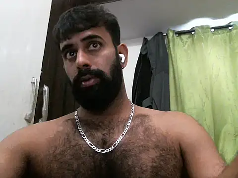 Snapshot of indianhairybull chatting on 11/08/25, 05:29 indianhairybull online show from 11/08/25, 05:29