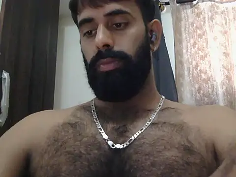 Snapshot of indianhairybull chatting on 06/10/26, 04:23 indianhairybull online show from 06/10/26, 04:23