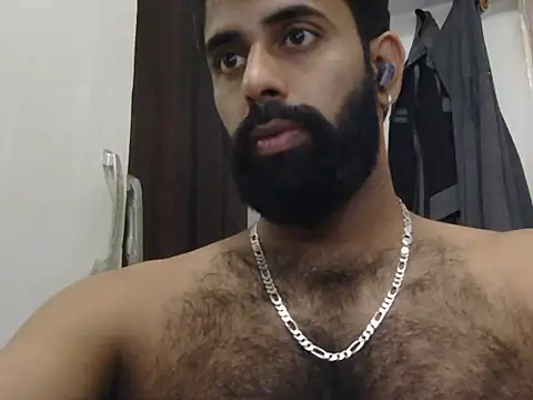 Snapshot of indianhairybull chatting on 07/21/26, 04:04 indianhairybull online show from 07/21/26, 04:04