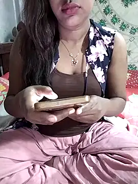 monekhan123 online show from 02/03/25, 05:14