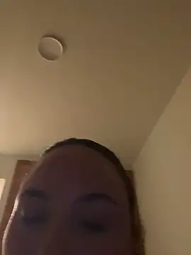 Snapshot of Orgasmille chatting on 03/03/25, 08:21 Orgasmille online show from 03/03/25, 08:21