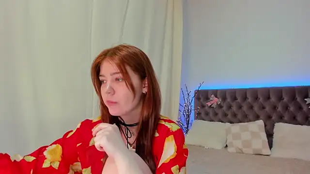 Snapshot of Ella_Mayers chatting on 03/15/25, 03:51 Ella Mayers online show from 03/15/25, 03:51