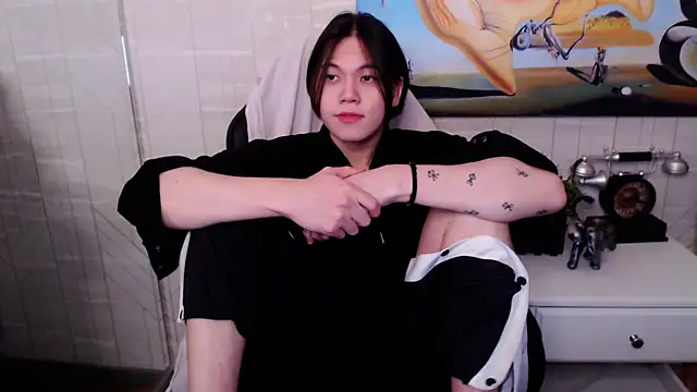 Snapshot of just_gay_ chatting on 02/06/25, 01:32 just gay  online show from 02/06/25, 01:32