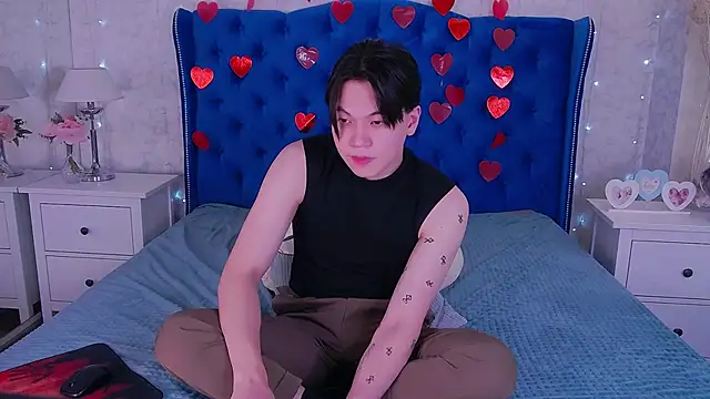 Snapshot of just_gay_ chatting on 02/26/25, 04:35 just gay  online show from 02/26/25, 04:35