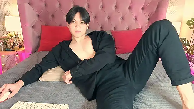 Snapshot of just_gay_ chatting on 03/09/25, 01:48 just gay  online show from 03/09/25, 01:48