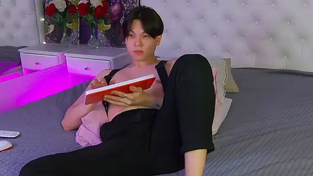 Snapshot of just_gay_ chatting on 03/09/25, 10:08 just gay  online show from 03/09/25, 10:08