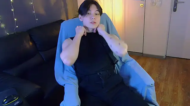 Snapshot of just_gay_ chatting on 03/11/25, 01:23 just gay  online show from 03/11/25, 01:23