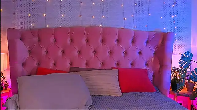 Snapshot of just_gay_ chatting on 03/23/25, 12:15 just gay  online show from 03/23/25, 12:15