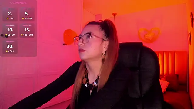 Snapshot of fer_angel_ chatting on 02/14/25, 01:51 fer angel  online show from 02/14/25, 01:51