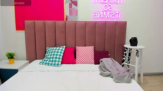 TessaAdorable online show from 11/16/25, 01:22