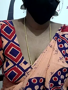 Snapshot of Tamil_Meera12 chatting on 09/26/25, 07:45 Tamil Meera12 online show from 09/26/25, 07:45