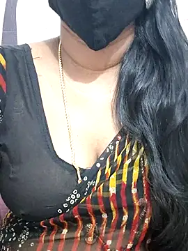 Snapshot of Tamil_Meera12 chatting on 12/04/25, 12:25 Tamil Meera12 online show from 12/04/25, 12:25