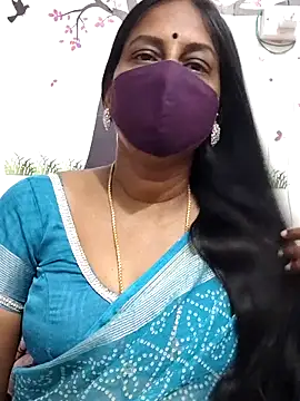 Snapshot of Tamil_Meera12 chatting on 03/02/26, 11:28 Tamil Meera12 online show from 03/02/26, 11:28