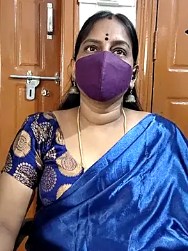 Snapshot of Tamil_Meera12 chatting on 03/05/26, 03:57 Tamil Meera12 online show from 03/05/26, 03:57