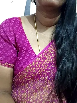 Snapshot of Tamil_Meera12 chatting on 03/11/26, 03:23 Tamil Meera12 online show from 03/11/26, 03:23