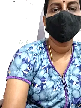 Snapshot of Tamil_Meera12 chatting on 03/13/26, 03:46 Tamil Meera12 online show from 03/13/26, 03:46