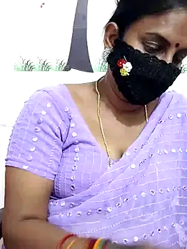 Snapshot of Tamil_Meera12 chatting on 03/16/26, 05:24 Tamil Meera12 online show from 03/16/26, 05:24