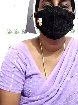 Snapshot of Tamil_Meera12 chatting on 03/16/26, 05:44 Tamil Meera12 online show from 03/16/26, 05:44