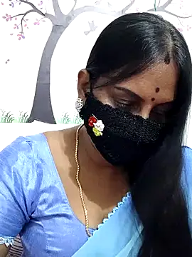 Snapshot of Tamil_Meera12 chatting on 03/18/26, 12:08 Tamil Meera12 online show from 03/18/26, 12:08