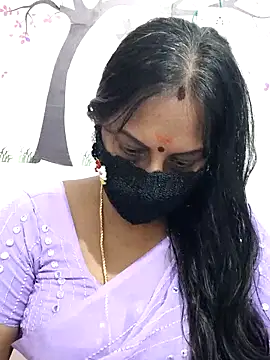 Snapshot of Tamil_Meera12 chatting on 03/31/26, 04:02 Tamil Meera12 online show from 03/31/26, 04:02