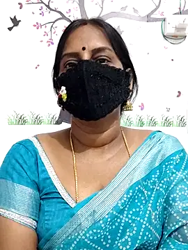 Snapshot of Tamil_Meera12 chatting on 04/05/26, 03:47 Tamil Meera12 online show from 04/05/26, 03:47