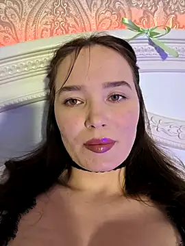 Snapshot of GoddessYanaMironova chatting on 03/27/26, 08:19 GoddessYanaMironova online show from 03/27/26, 08:19