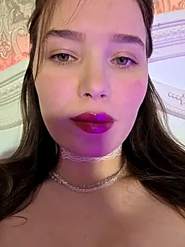 Snapshot of GoddessYanaMironova chatting on 04/11/26, 09:30 GoddessYanaMironova online show from 04/11/26, 09:30