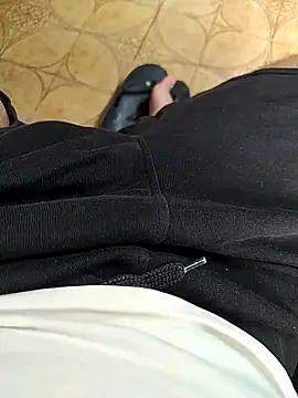 NAvoglia online show from 10/31/25, 01:23