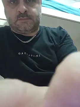 Snapshot of NAvoglia chatting on 06/14/26, 04:42 NAvoglia online show from 06/14/26, 04:42