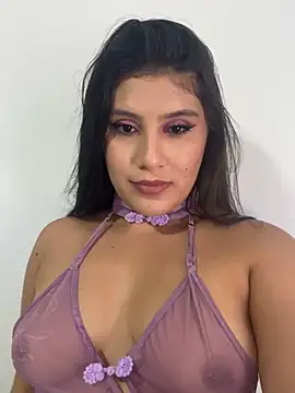 Snapshot of Arianna_Fioree chatting on 07/18/26, 06:34 Arianna Fioree online show from 07/18/26, 06:34