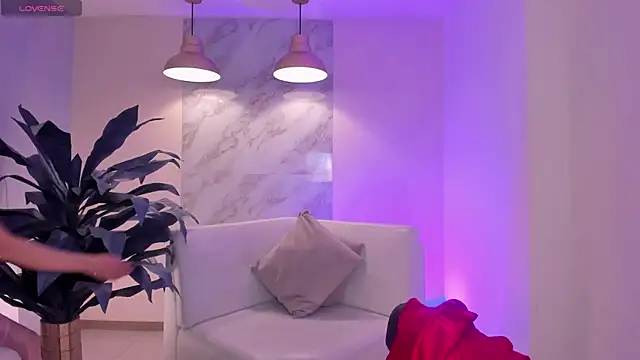 BeccaBaxter online show from 11/06/25, 06:20