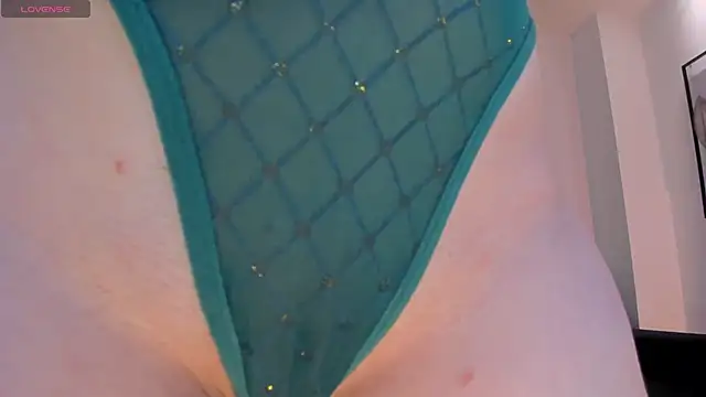 BeccaBaxter online show from 11/13/25, 07:35